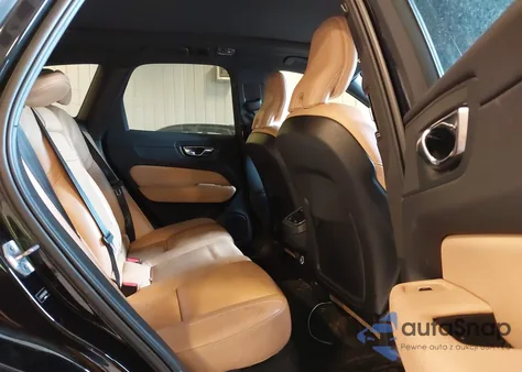 2019 Volvo Xc60 T5 Inscription из США, поврежденный, VIN LYV102RL8KB293682